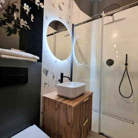 Centro Downtown Premium Apartament *