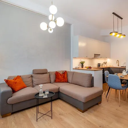 Centro Downtown Premium Apartment